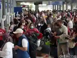 Terjadi Lagi Pemudik Ketinggalan karena Berlama-lama di Kamar Mandi